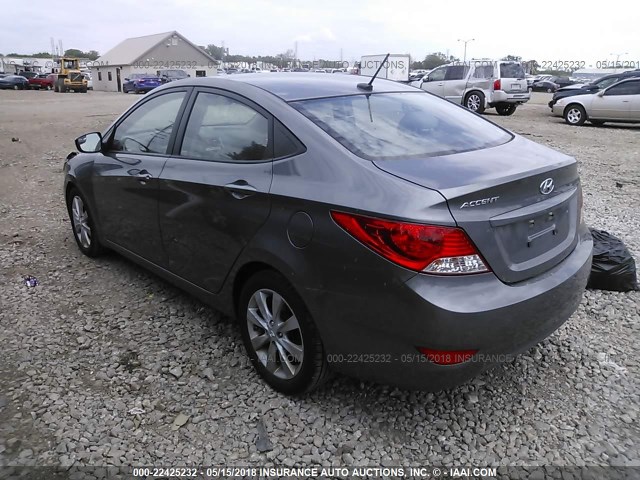 KMHCU4AEXEU748351 - 2014 HYUNDAI ACCENT GLS/SE GRAY photo 3