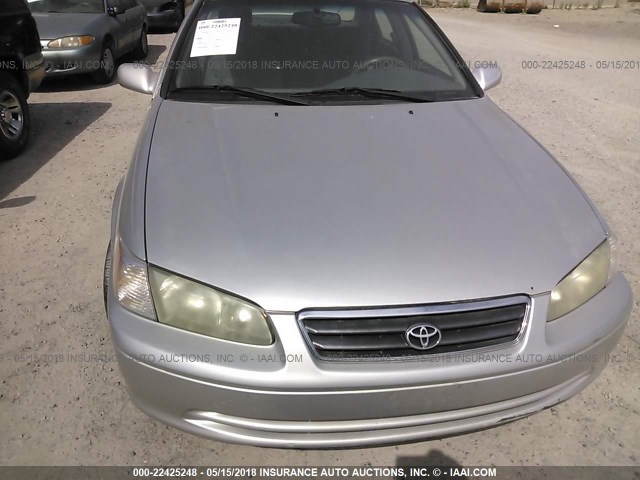 4T1BG22K41U804077 - 2001 TOYOTA CAMRY CE/LE/XLE 灰色 照片 6