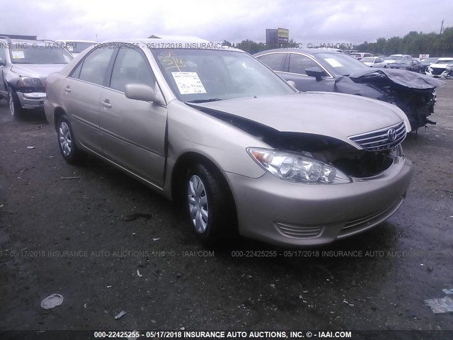 4T1BE32K15U399765 - 2005 TOYOTA CAMRY LE/XLE/SE ოქროსფერი ფოტო 1