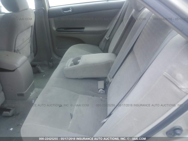4T1BE32K15U399765 - 2005 TOYOTA CAMRY LE/XLE/SE ოქროსფერი ფოტო 8