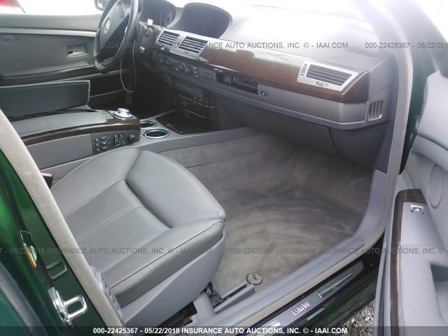 WBAGL63482DP54909 - 2002 BMW 745 I GREEN photo 5