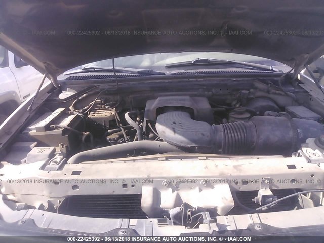 1FMRU15L8YLB49153 - 2000 FORD EXPEDITION XLT TAN photo 10