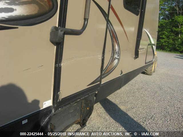 5SFNB3520DE262697 - 2013 HEARTLAND WILDERNESS  棕色 照片 5