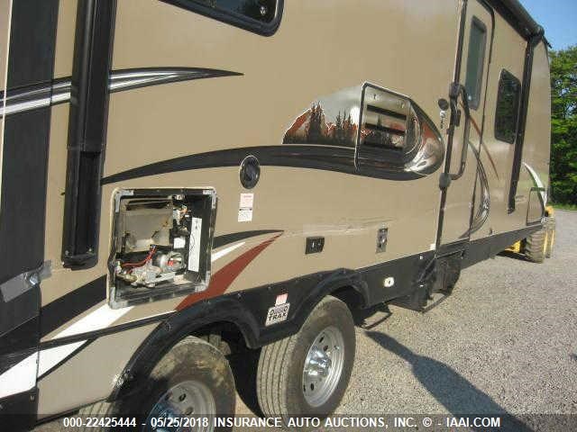 5SFNB3520DE262697 - 2013 HEARTLAND WILDERNESS  棕色 照片 8