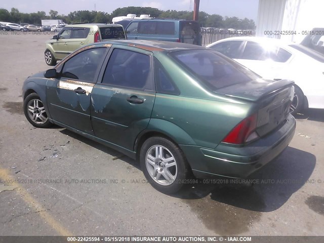 1FAFP3436YW426317 - 2000 FORD FOCUS SE/SE SPORT GREEN photo 3