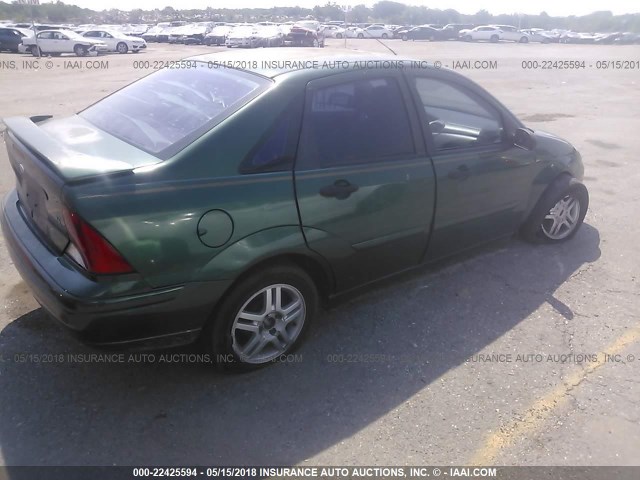 1FAFP3436YW426317 - 2000 FORD FOCUS SE/SE SPORT GREEN photo 4