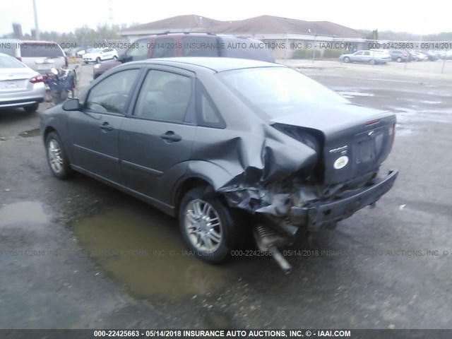 1FAFP34N77W322483 - 2007 FORD FOCUS ZX4/S/SE/SES GRAY photo 3