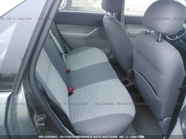 1FAFP34N77W322483 - 2007 FORD FOCUS ZX4/S/SE/SES GRAY photo 8