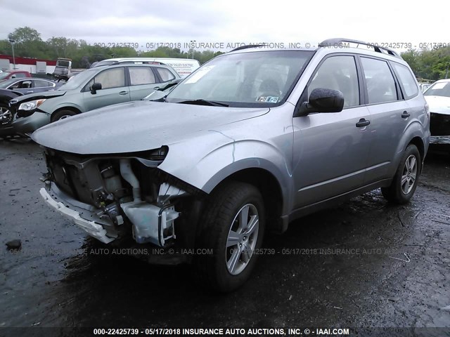 JF2SHBBCXBH716768 - 2011 SUBARU FORESTER 2.5X GRAY photo 2