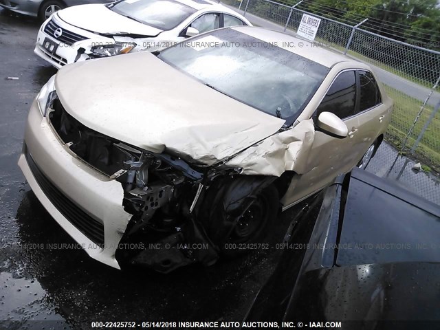 4T1BF1FK6CU061383 - 2012 TOYOTA CAMRY SE/LE/XLE GOLD photo 2
