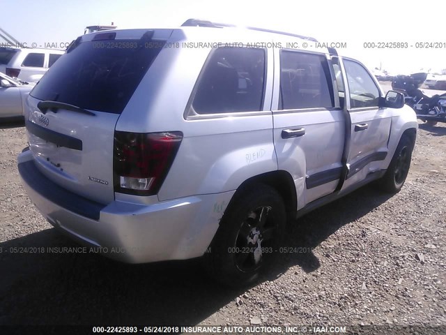1J4GR48K15C540877 - 2005 JEEP GRAND CHEROKEE LAREDO/COLUMBIA/FREEDOM 银色 照片 4