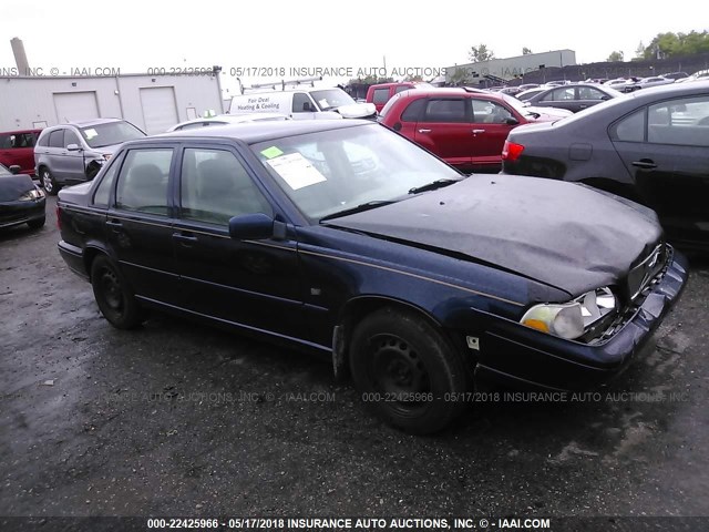 YV1LS55A4X2617089 - 1999 VOLVO S70 BLUE photo 1