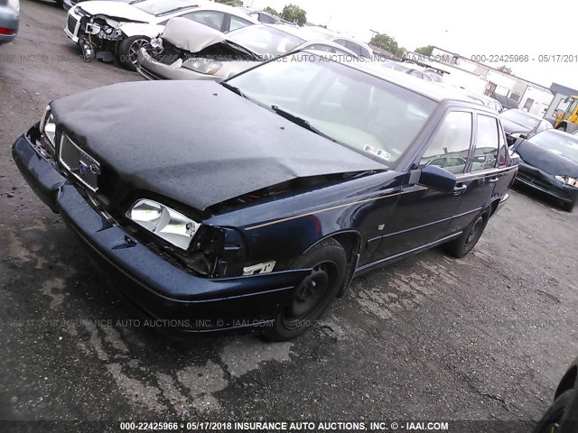 YV1LS55A4X2617089 - 1999 VOLVO S70 BLUE photo 2