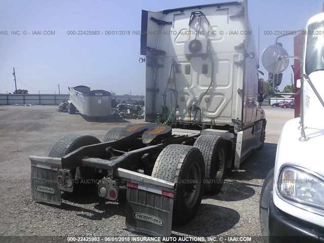 1FUJGLBG8CSBS6333 - 2012 FREIGHTLINER CASCADIA 125  Unknown photo 4
