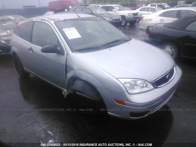 1FAHP31N77W246437 - 2007 FORD FOCUS ZX3/S/SE/SES SILVER photo 1