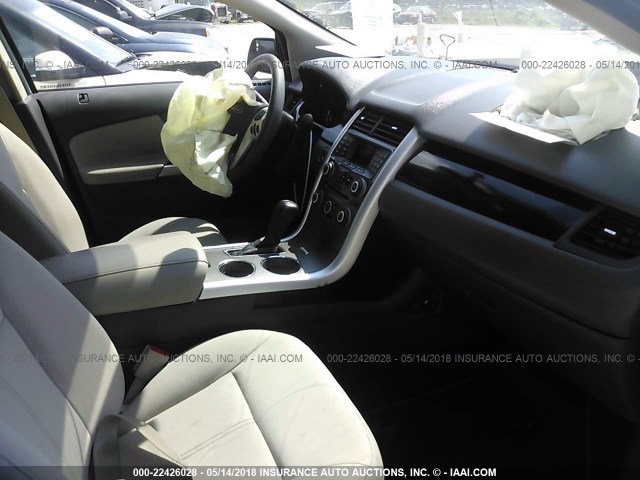 2FMDK3GC5EBA01692 - 2014 FORD EDGE SE 白色 照片 5