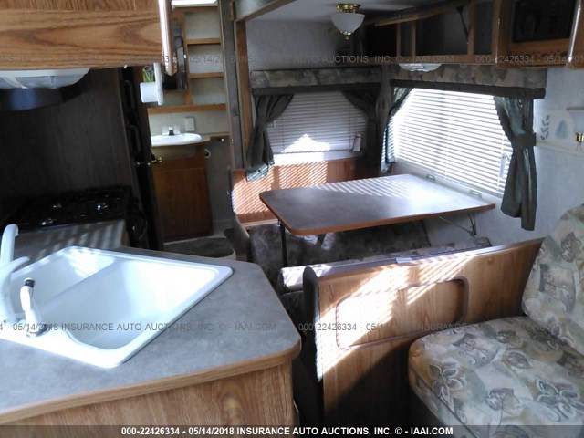 1ED1F272142483990 - 2004 WILDERNESS TRAVEL TRAILER  WHITE photo 8