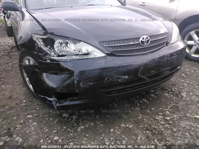 JTDBE32K220038309 - 2002 TOYOTA CAMRY LE/XLE/SE BLACK photo 6