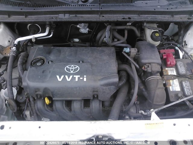 JTLKT324350199526 - 2005 TOYOTA SCION XB WHITE photo 10