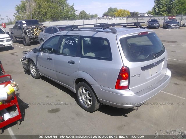 1FAFP36N46W122883 - 2006 FORD FOCUS ZXW SILVER photo 3