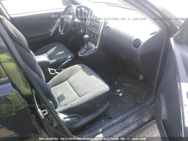 2T1LR32E93C121262 - 2003 TOYOTA COROLLA MATRIX XR BLACK photo 5