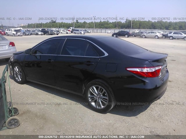 4T1BF1FK4GU567820 - 2016 TOYOTA CAMRY LE/XLE/SE/XSE BLACK photo 3