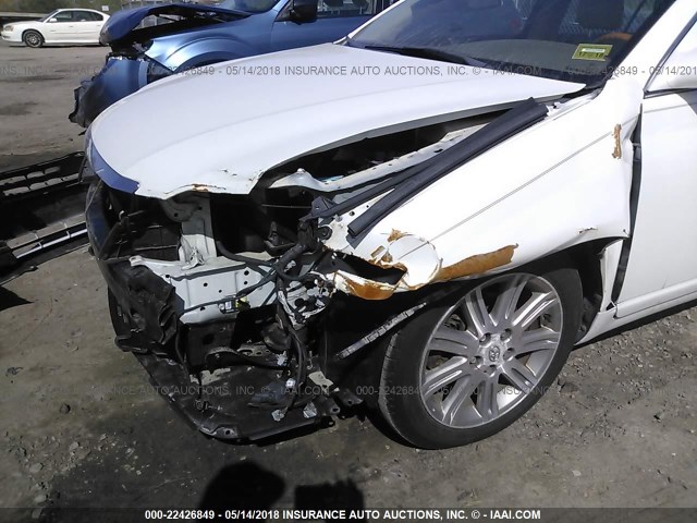 4T1BK36B66U107371 - 2006 TOYOTA AVALON XL/XLS/TOURING/LIMITED WHITE photo 6