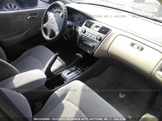 1HGCF86661A139732 - 2001 HONDA ACCORD VALUE GREEN photo 5