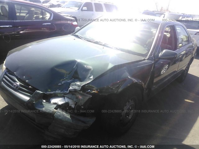 4T1BG22K6XU569710 - 1999 TOYOTA CAMRY CE/LE/XLE 绿色 照片 2