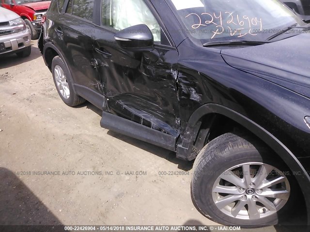JM3KE4CYXG0795255 - 2016 MAZDA CX-5 TOURING Черный фото 6