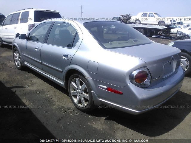 JN1DA31A13T408021 - 2003 NISSAN MAXIMA GLE/SE SILVER photo 3