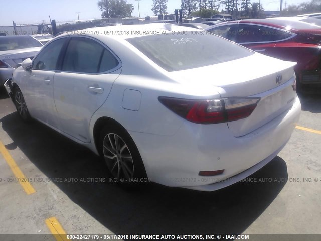 JTHBW1GGXG2122426 - 2016 LEXUS ES 300H WHITE photo 3