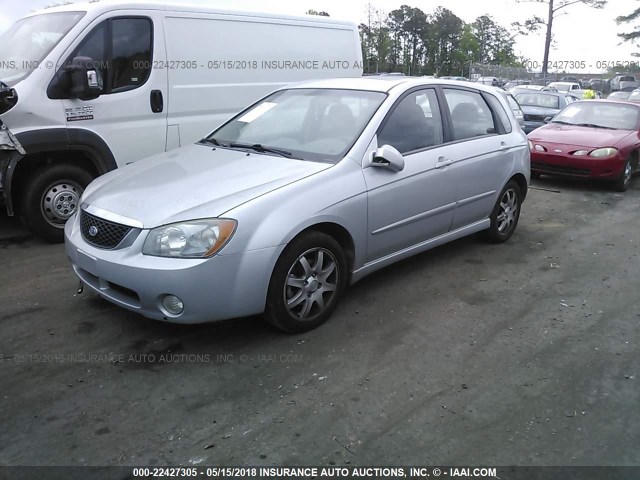 KNAFE161565215545 - 2006 KIA SPECTRA5 SILVER photo 2