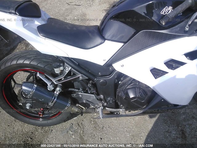 JKAEX8A14EA004796 - 2014 KAWASAKI EX300 A WHITE photo 8