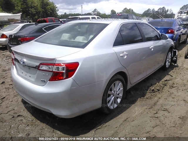 4T1BD1FK5EU106578 - 2014 TOYOTA CAMRY HYBRID/LE/XLE 银色 照片 4