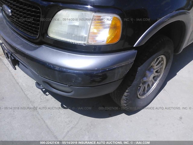 1FMRU16W42LA93583 - 2002 FORD EXPEDITION XLT BLACK photo 6