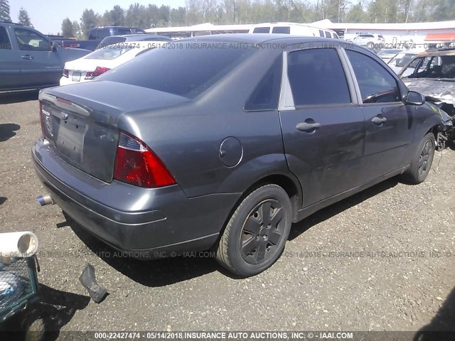 1FAFP34NX7W355610 - 2007 FORD FOCUS ZX4/S/SE/SES 灰色 照片 4
