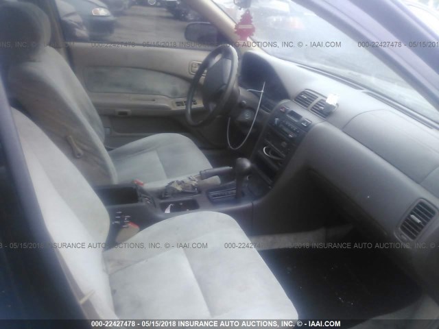 JN1CA21D6TT130443 - 1996 NISSAN MAXIMA GLE/GXE/SE შავი ფოტო 5