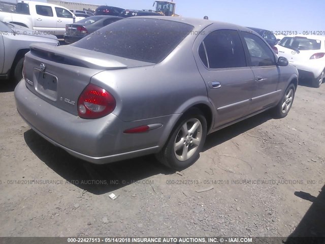 JN1CA31D8YT540495 - 2000 NISSAN MAXIMA GLE/GXE/SE SILVER photo 4