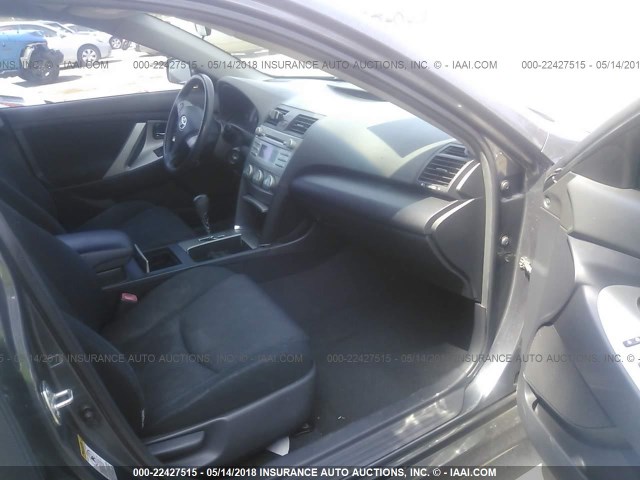 4T1BK46K37U540055 - 2007 TOYOTA CAMRY NEW GENERAT LE/XLE/SE GRAY photo 5