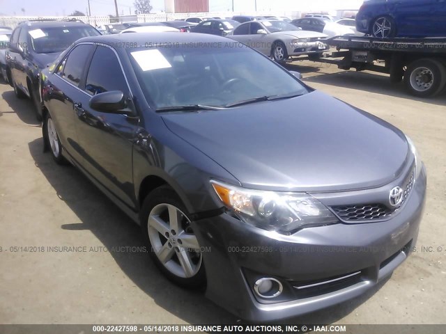 4T1BF1FK2EU431862 - 2014 TOYOTA CAMRY L/SE/LE/XLE GRAY photo 1