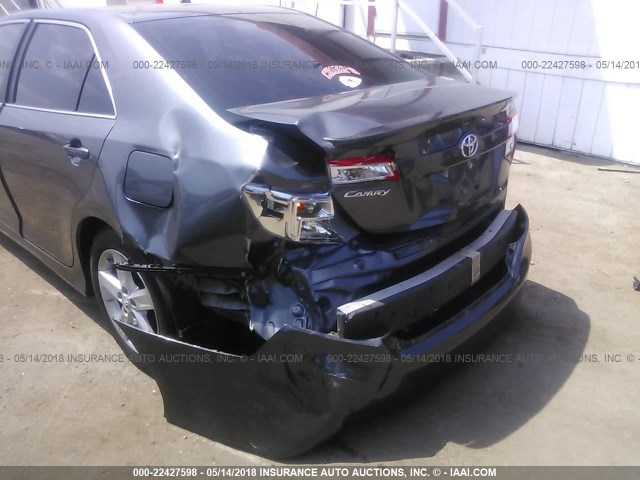 4T1BF1FK2EU431862 - 2014 TOYOTA CAMRY L/SE/LE/XLE Boz foto 6