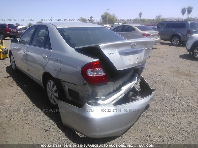 4T1BE30K93U240377 - 2003 TOYOTA CAMRY LE/XLE/SE SILVER photo 3