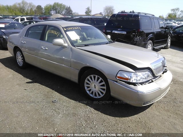 1LNHM83W74Y685476 - 2004 LINCOLN TOWN CAR ULTIMATE TAN photo 1