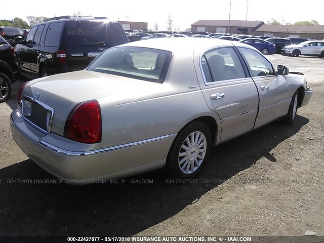 1LNHM83W74Y685476 - 2004 LINCOLN TOWN CAR ULTIMATE TAN photo 4