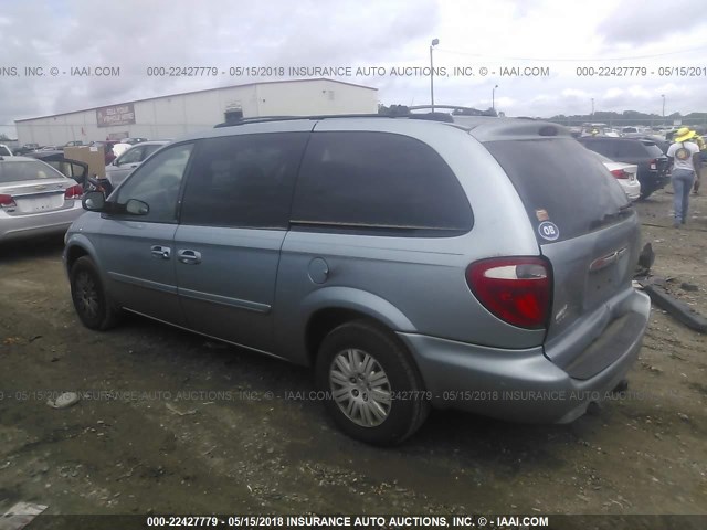 2C4GP44R95R237075 - 2005 CHRYSLER TOWN & COUNTRY LX Light Blue photo 3