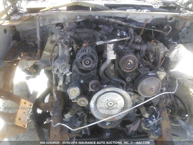 1GCHK23658F125819 - 2008 CHEVROLET SILVERADO K2500 HEAVY DUTY RED photo 10