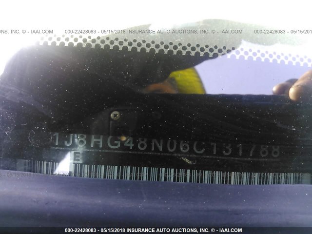 1J8HG48N06C131788 - 2006 JEEP COMMANDER RED photo 9