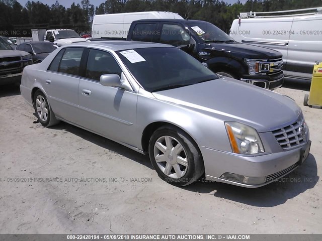 1G6KH5E67BU146776 - 2011 CADILLAC DTS PREMIUM COLLECTION SILVER photo 1