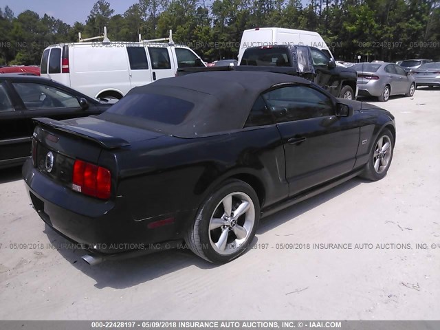 1ZVHT85H165203284 - 2006 FORD MUSTANG GT BLACK photo 4